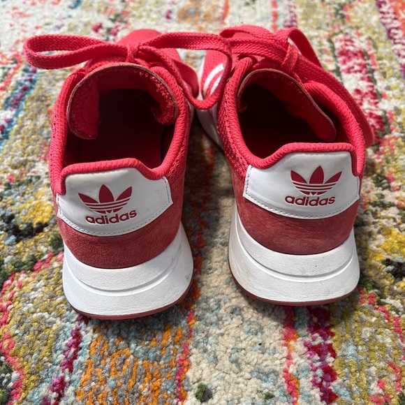 Red Adidas sneakers with pop of suede detail, size 5.5. GUC, worn a few times. - Picture 2 of 5